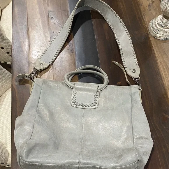HOBO Large Shelia Silver Gray Women's Shoulder Bag - Picture 1 of 16